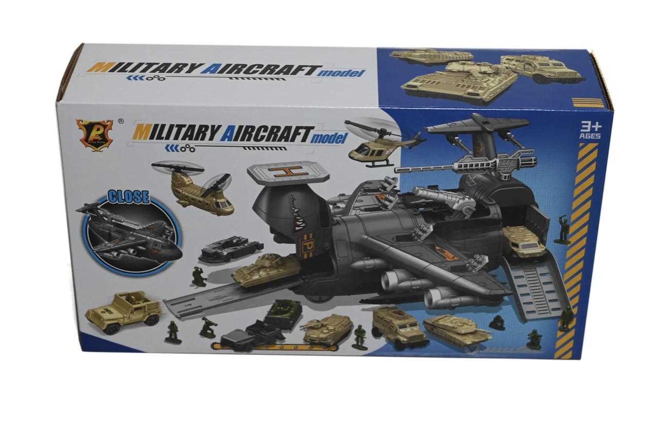 Vojni avion sa vozilima