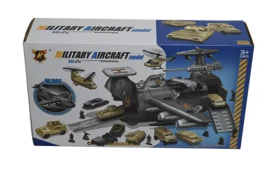 Vojni avion sa vozilima